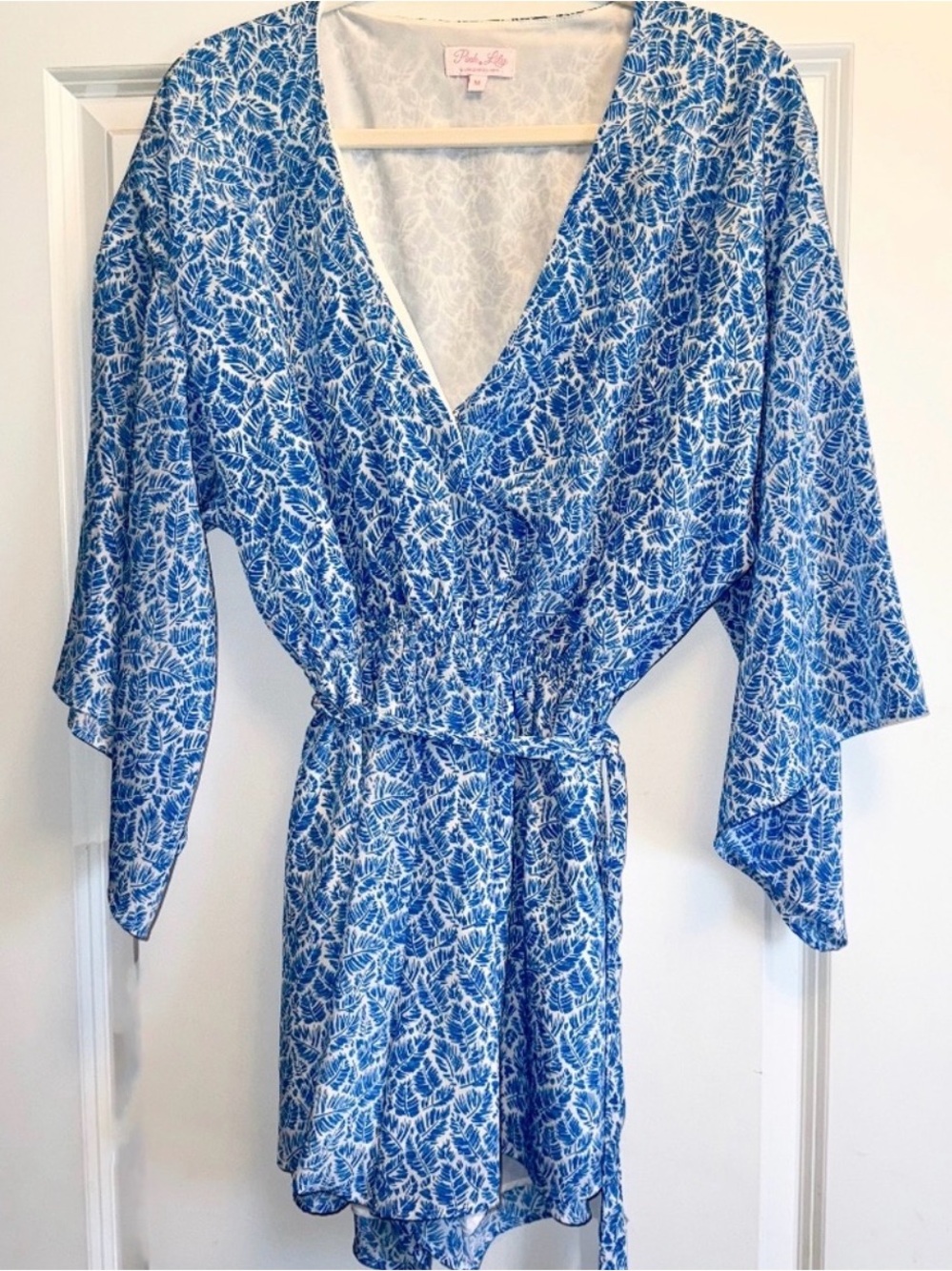 Pink Lily Wrap Romper Blue Tropical print short sz M